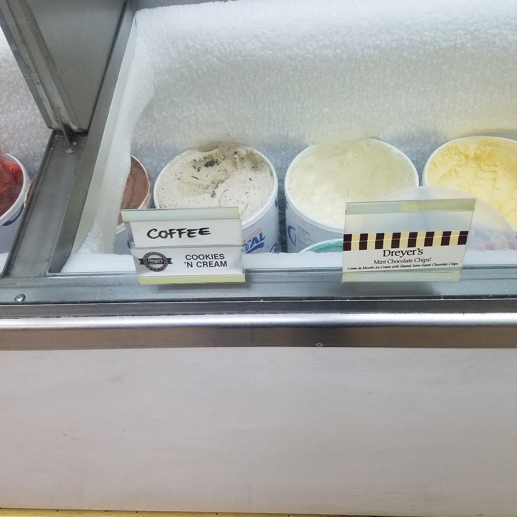 Cheri's Ice Cream & Deli 4