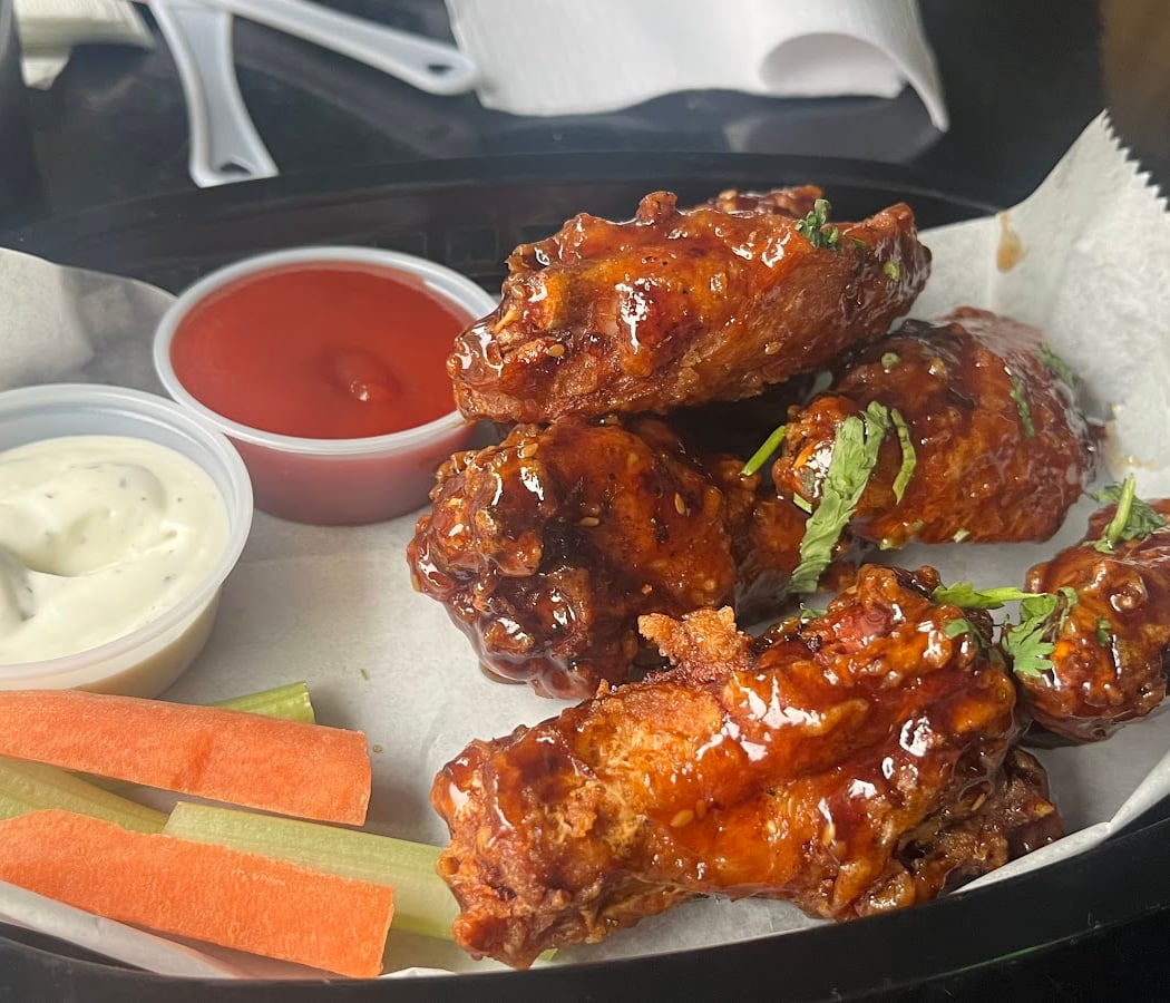 Uptown Gaming Bar and Lounge 3