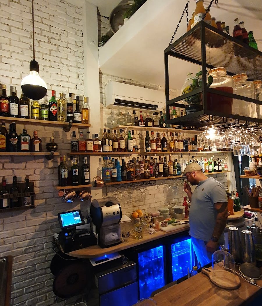 Gyptis Cocktails Bar 3