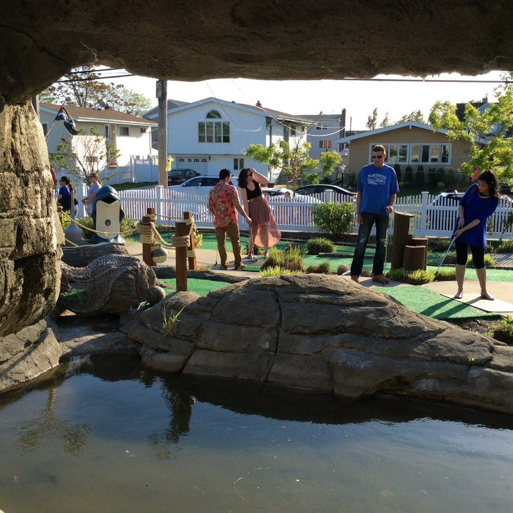 Crow's Nest Cove Mini Golf 1