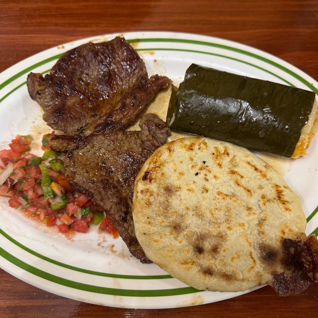 La Cabaña Salvadoreña 3