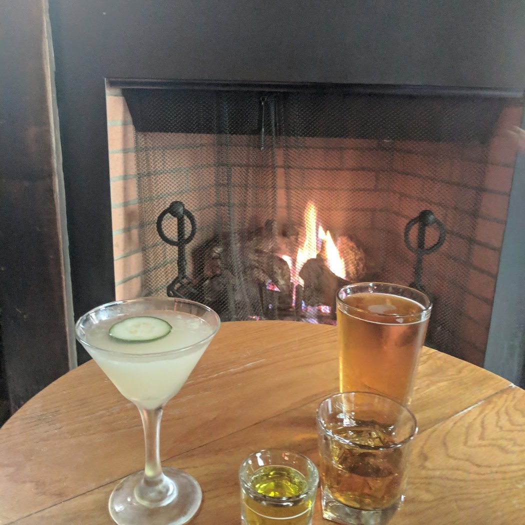 Lush Lounge 1