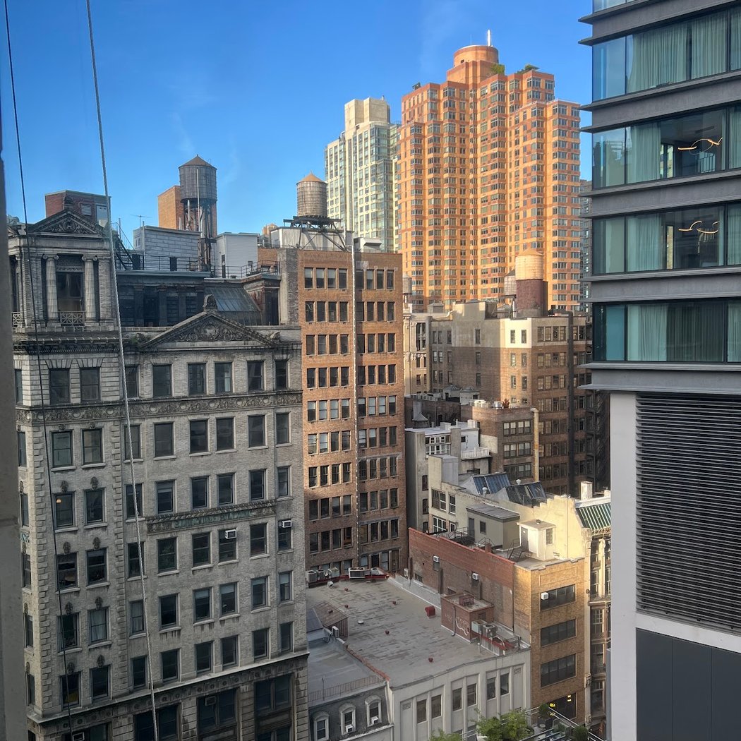 333 Park Ave 1