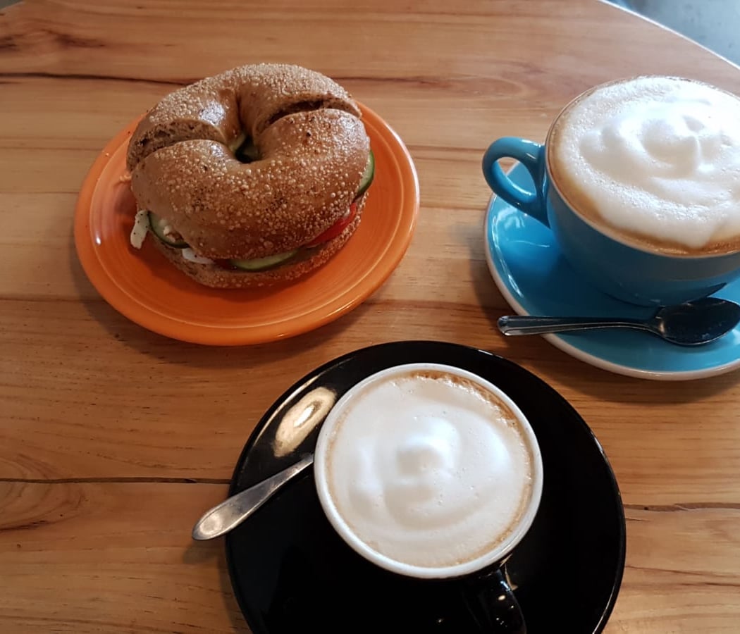 2 Alices Coffee Lounge - Newburgh 1