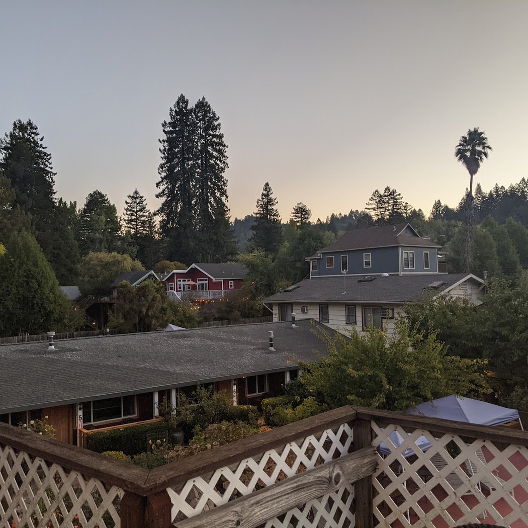 The Woods Cottages & Cabins @ Russian River 2
