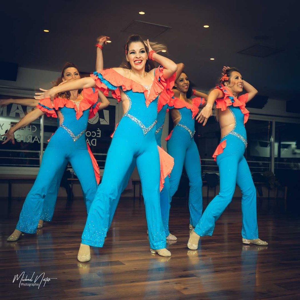 Show Les Mamacitas 1