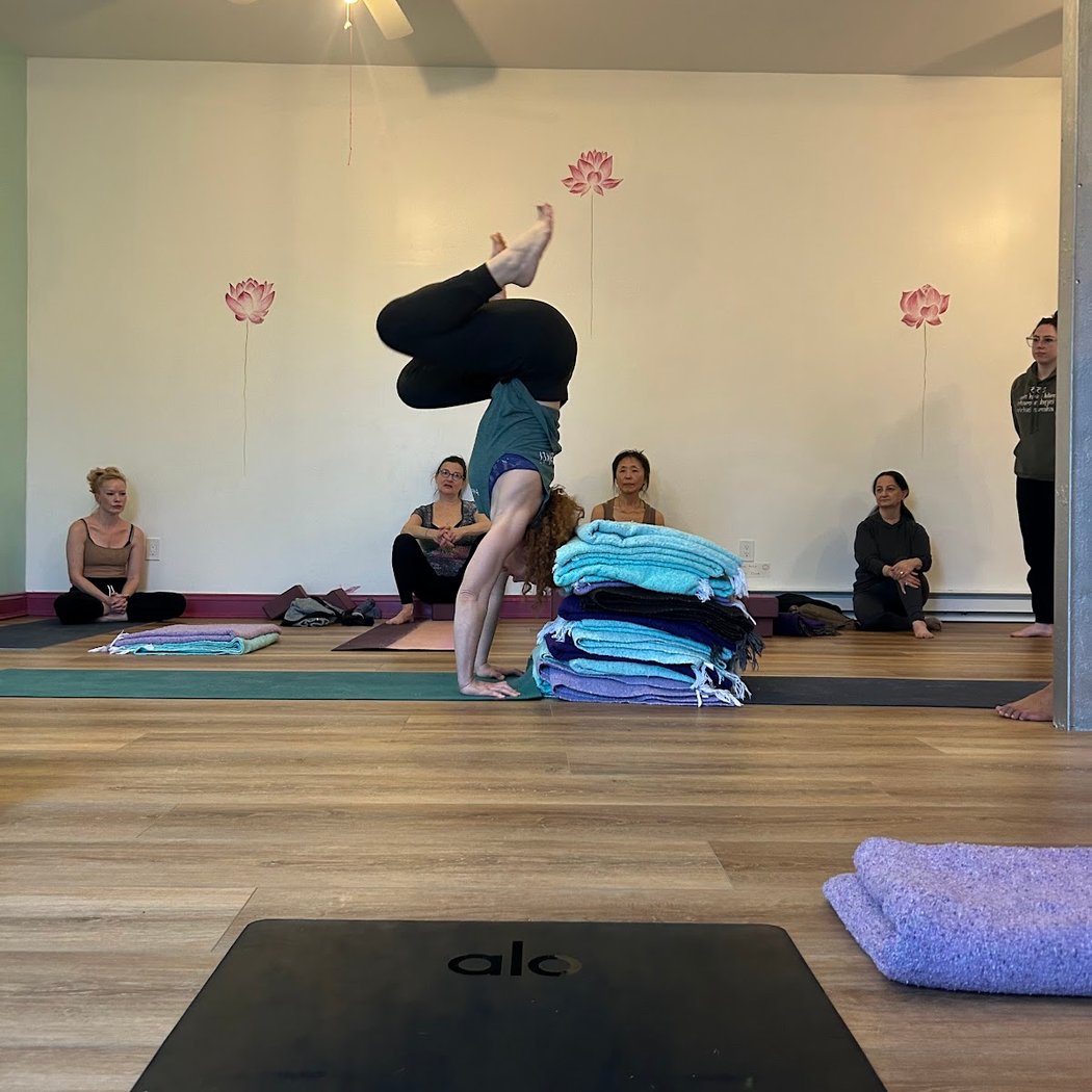 beBhakti Yoga Center 3