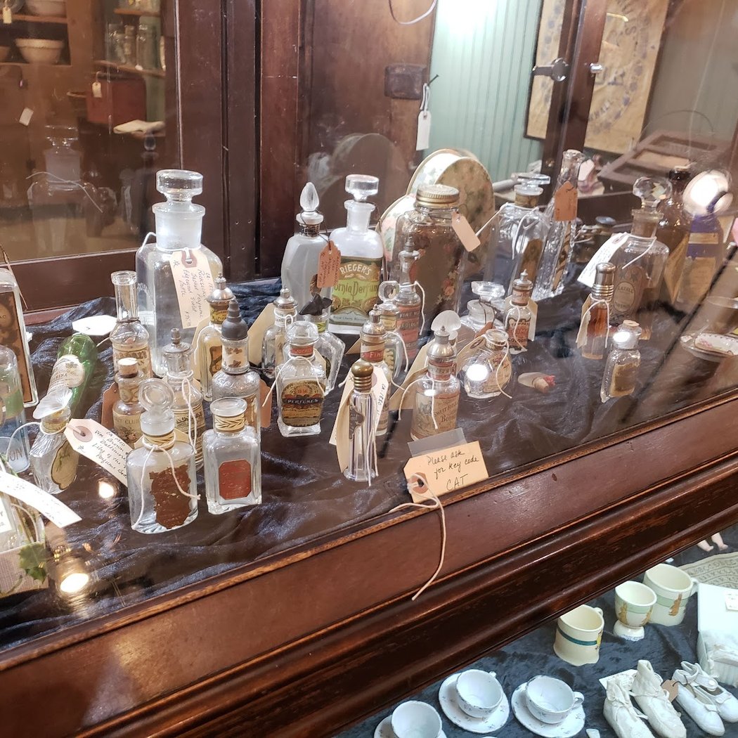 Stone Soup Antique Gallery 1