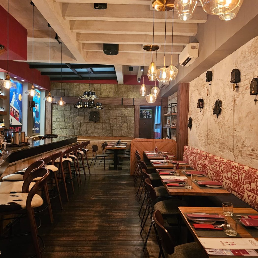 Coucou Authentic Swiss Restaurant and Bar 2