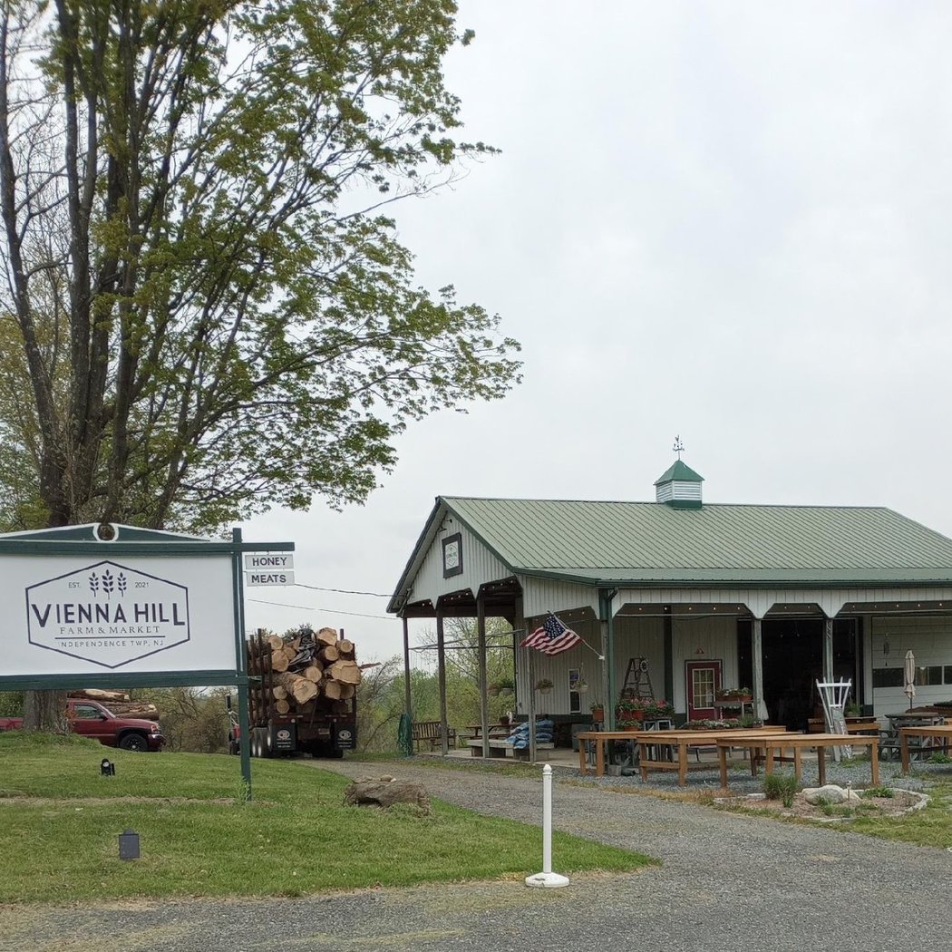 Vienna Hill Farm & Market LLC 3