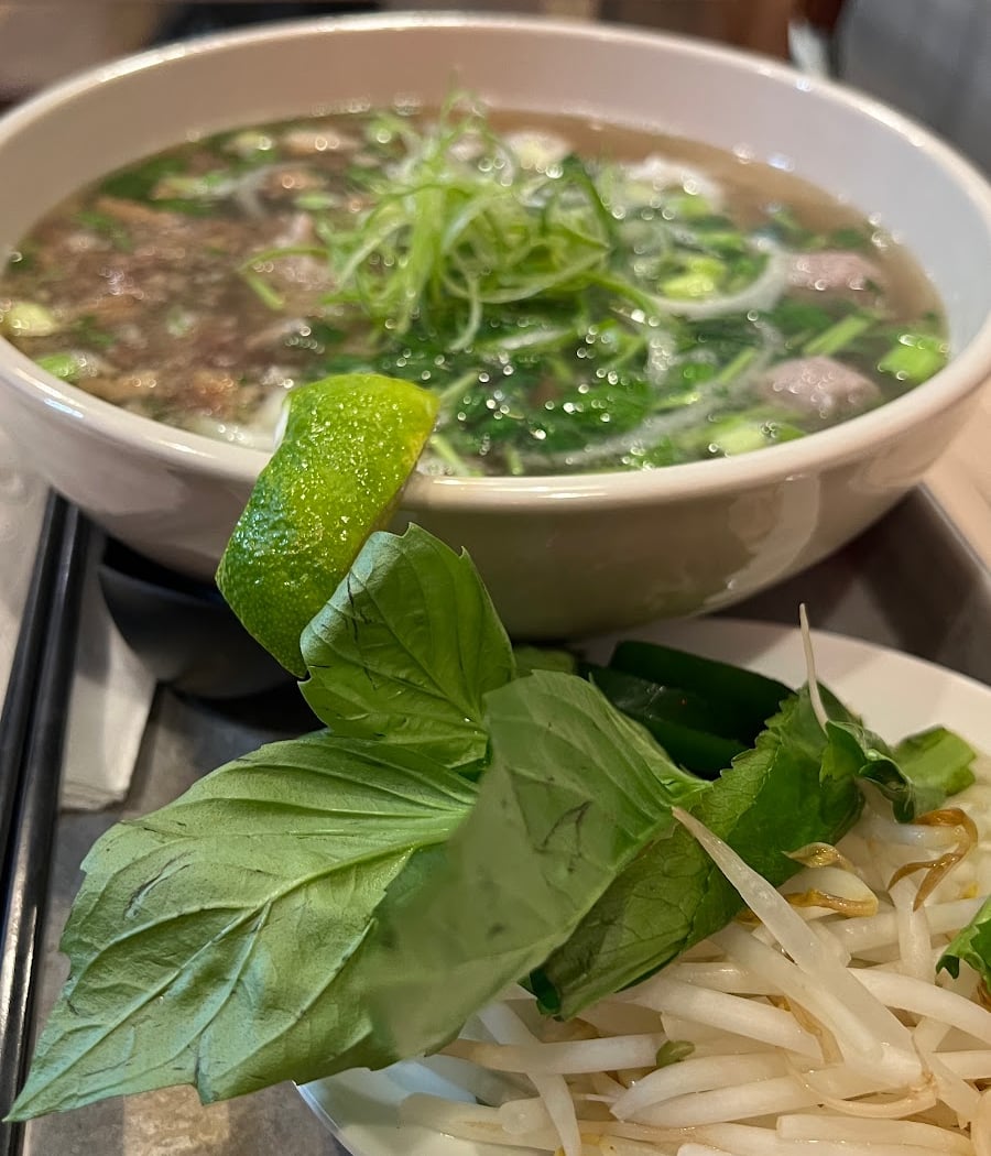 Mama Pho 3
