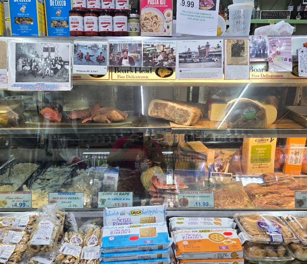 Ariemma's Italian Deli 4