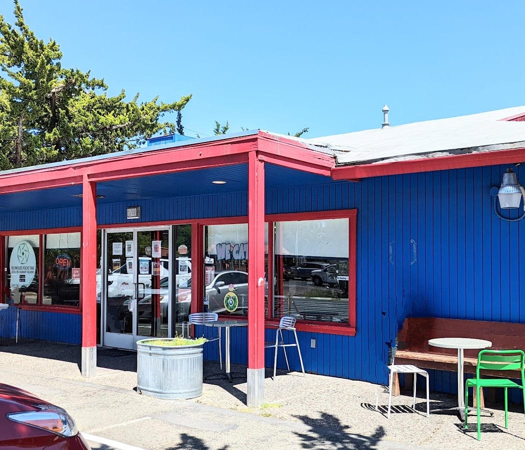Ike's Love & Sandwiches 3
