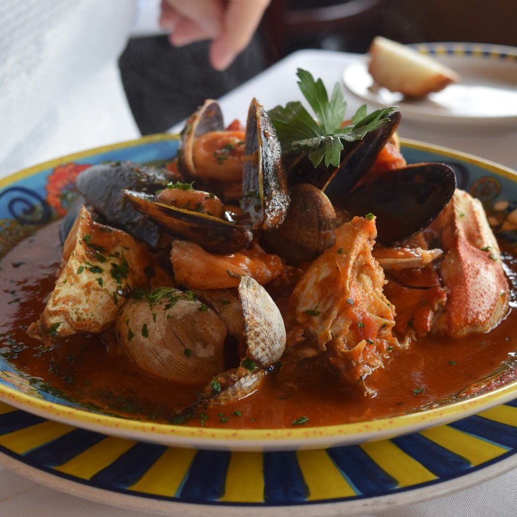 Alioto's Restaurant 1