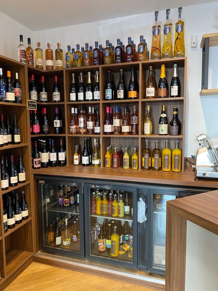 L'Enquiquilleur Caviste Bar à vin 3