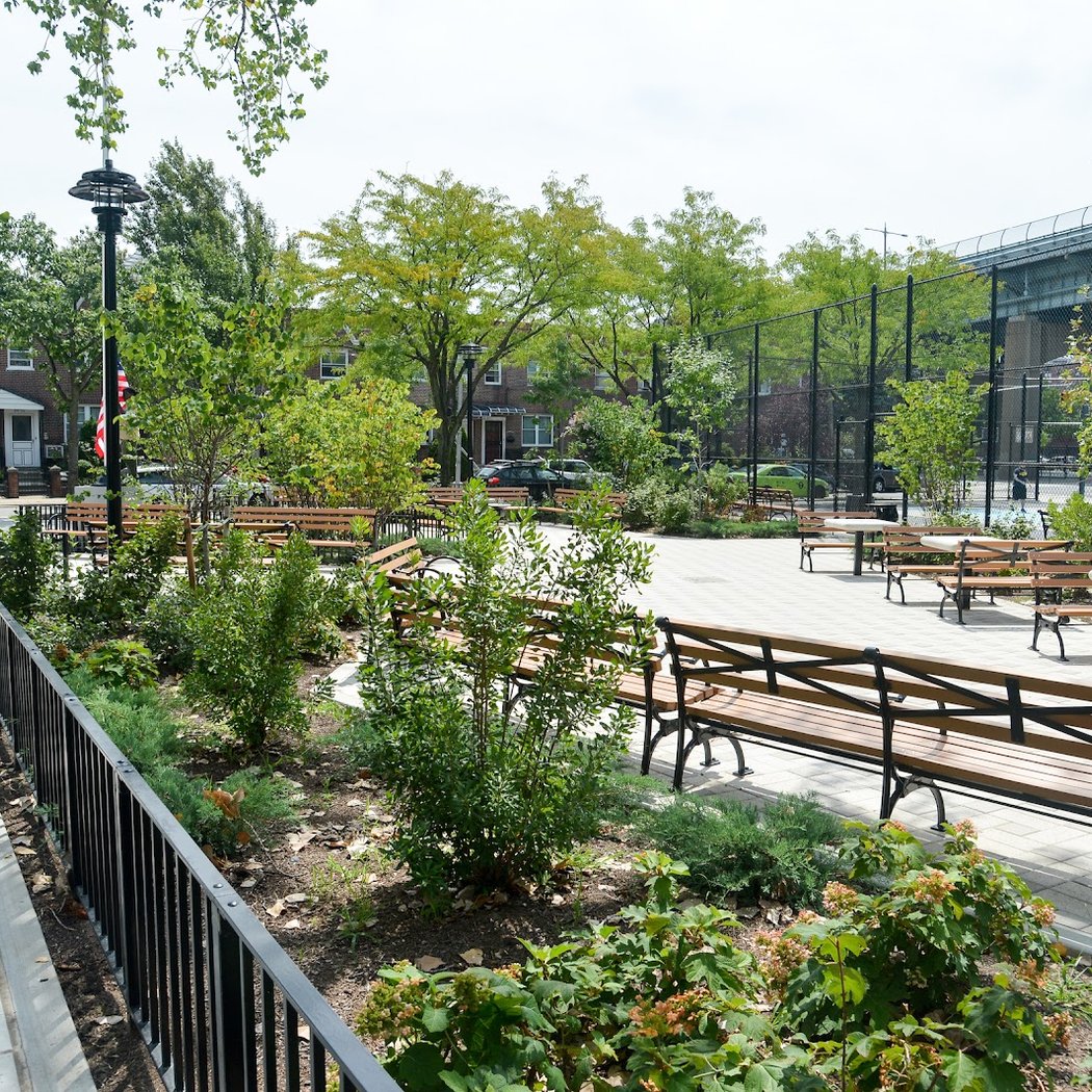 Chappetto Square 2