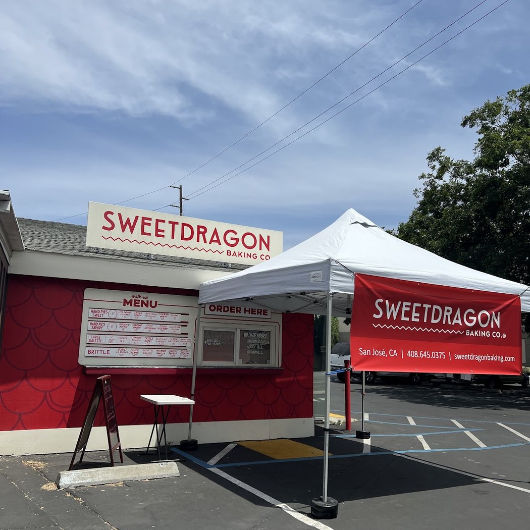 Sweetdragon Baking Company 3