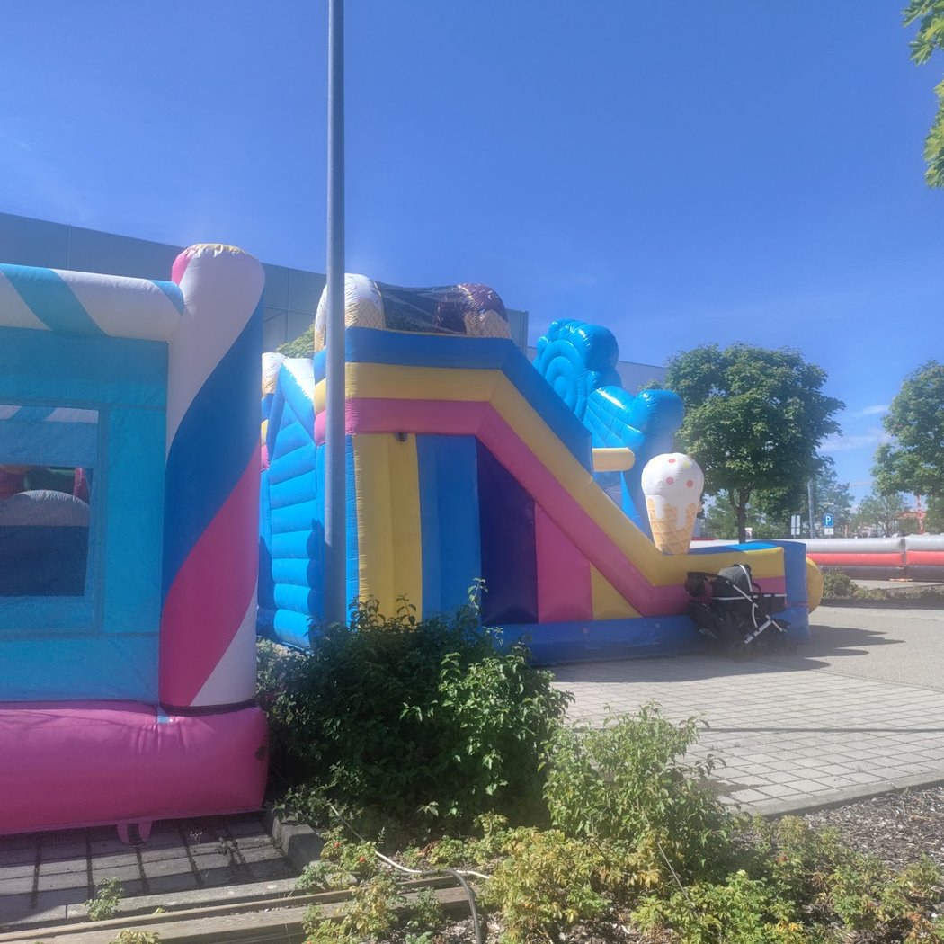 FlippyLand Hüpfburgenpark 1