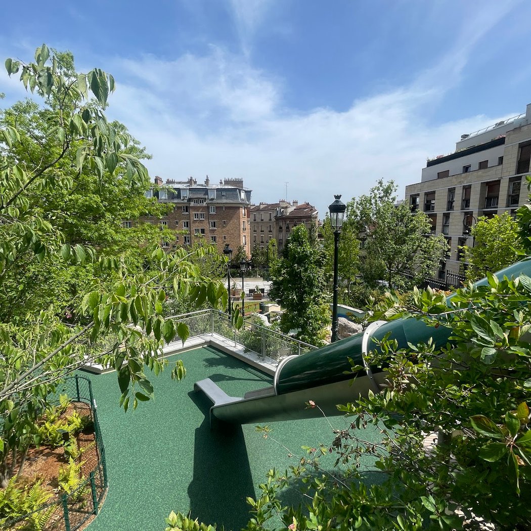 Square des Terrasses 2