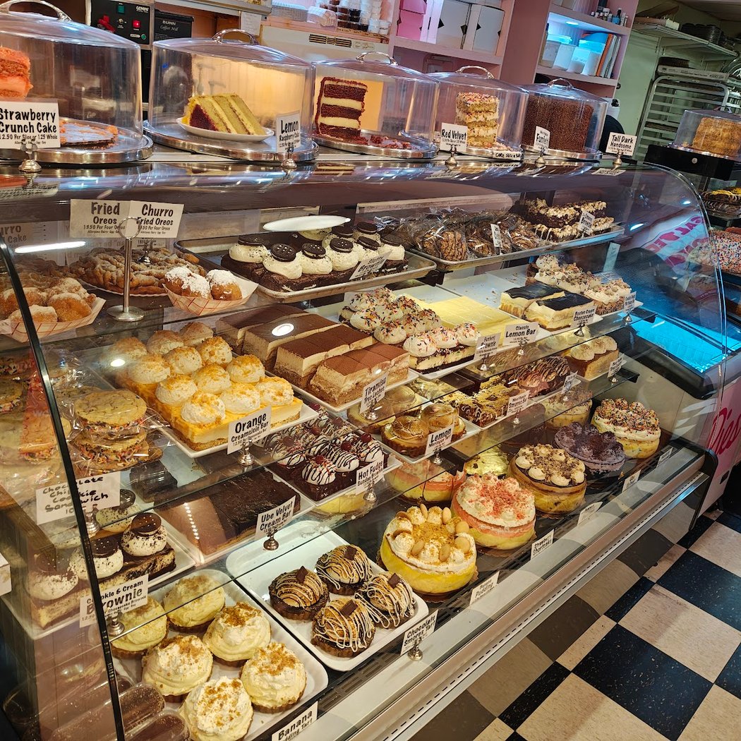 Posh Pop Bakeshop 3