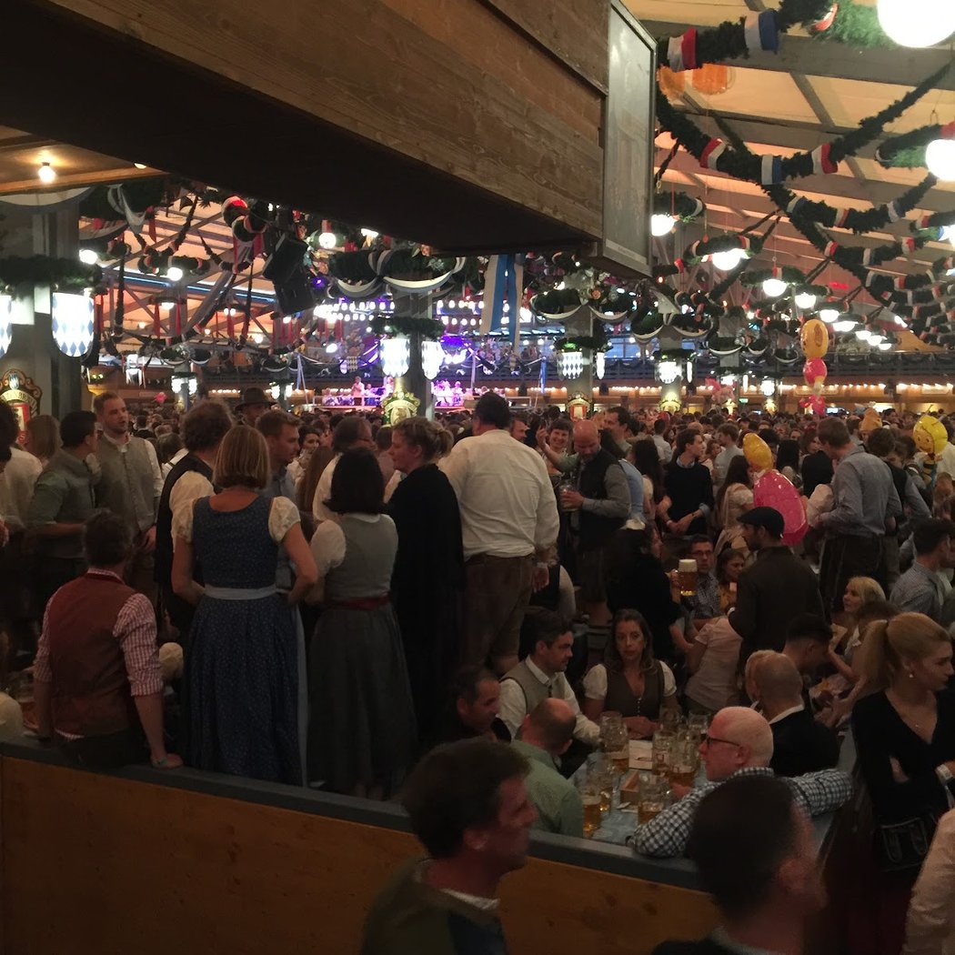 Fassanstich auf der Wiesn 1