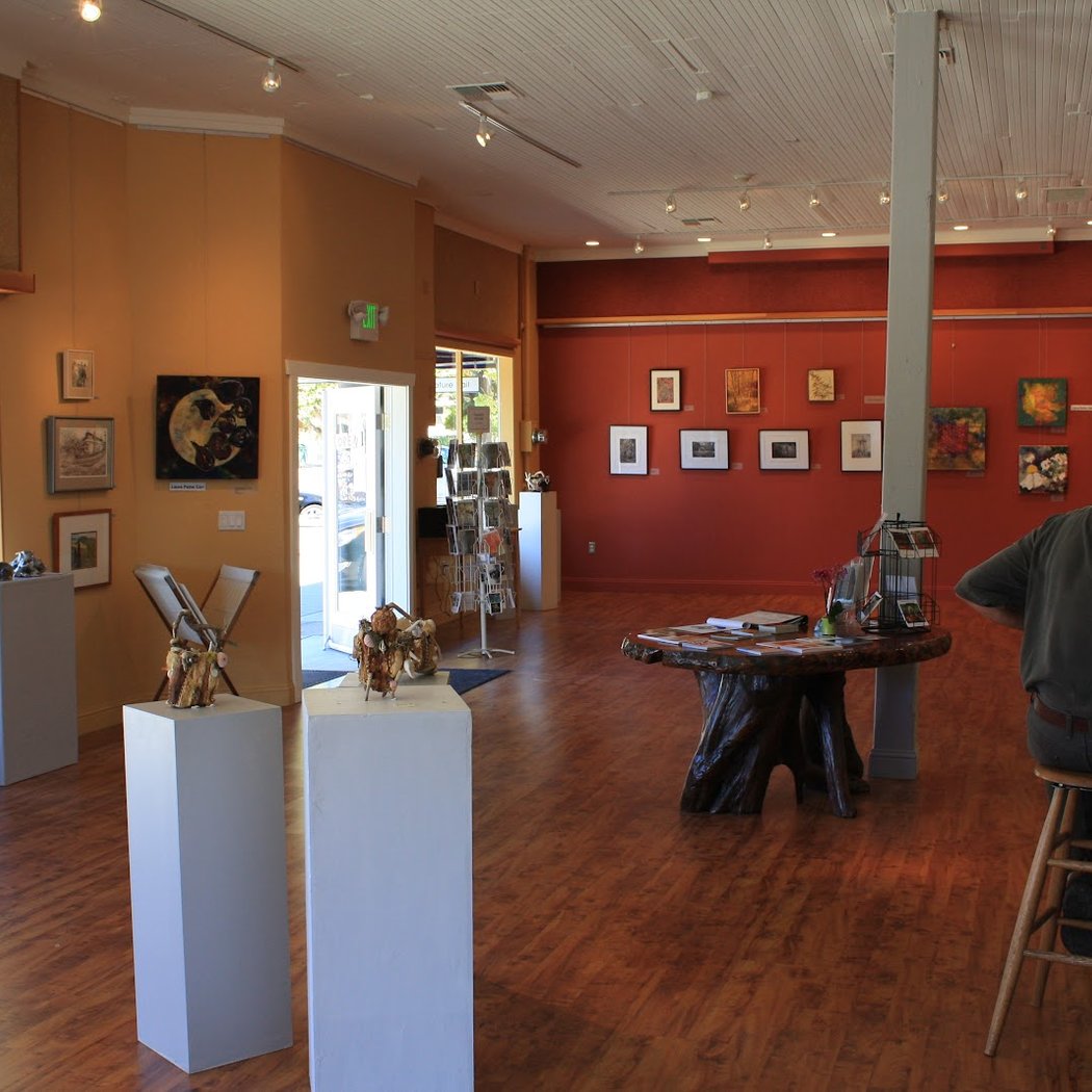 Cloverdale Wine Walk 4