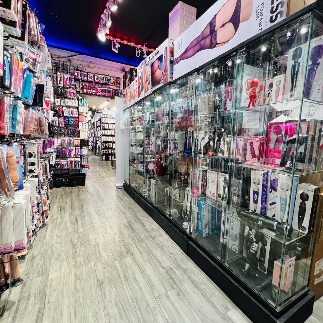 London Boutique 3