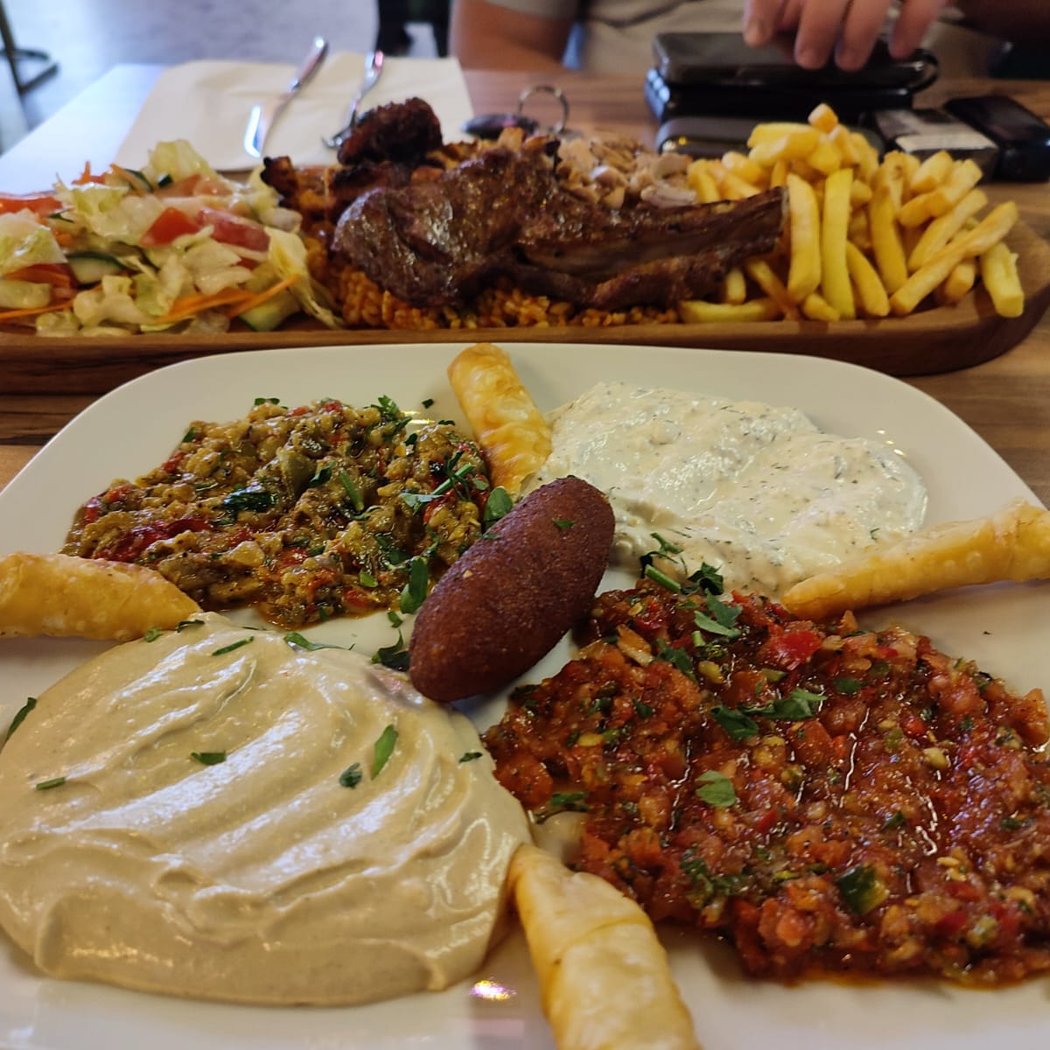 GOLD GRILL KEBAB 1