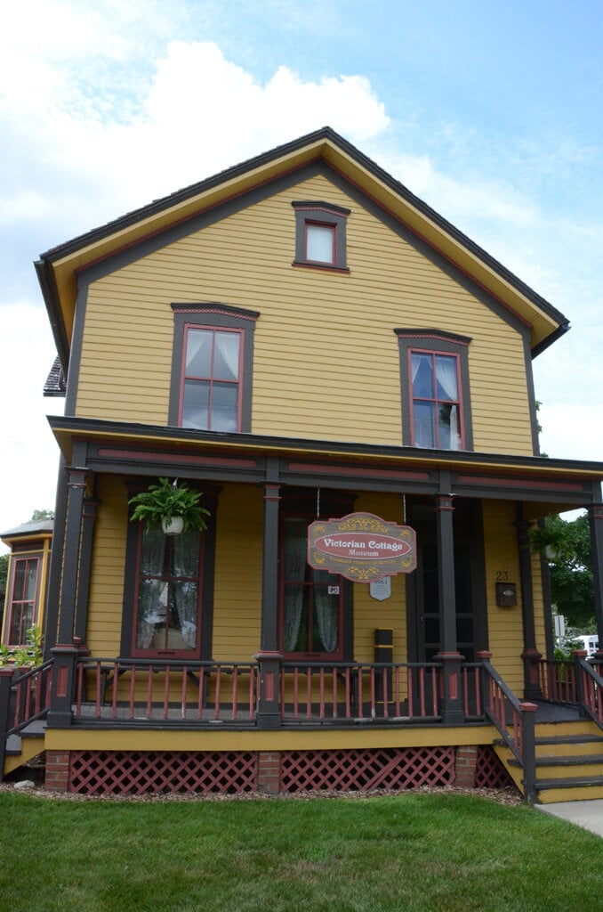 Victorian Cottage Guided Tour 3