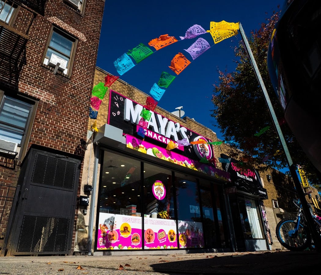 Mayas Snack Bar 2