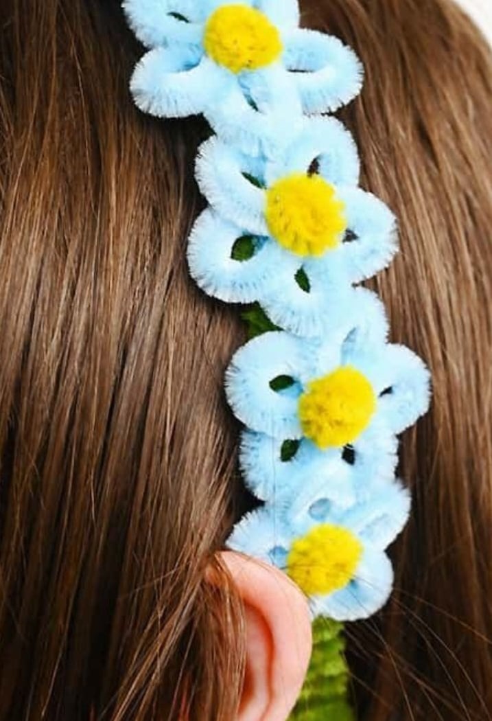Daylight Savings Craft Event - Daisy Chains 1