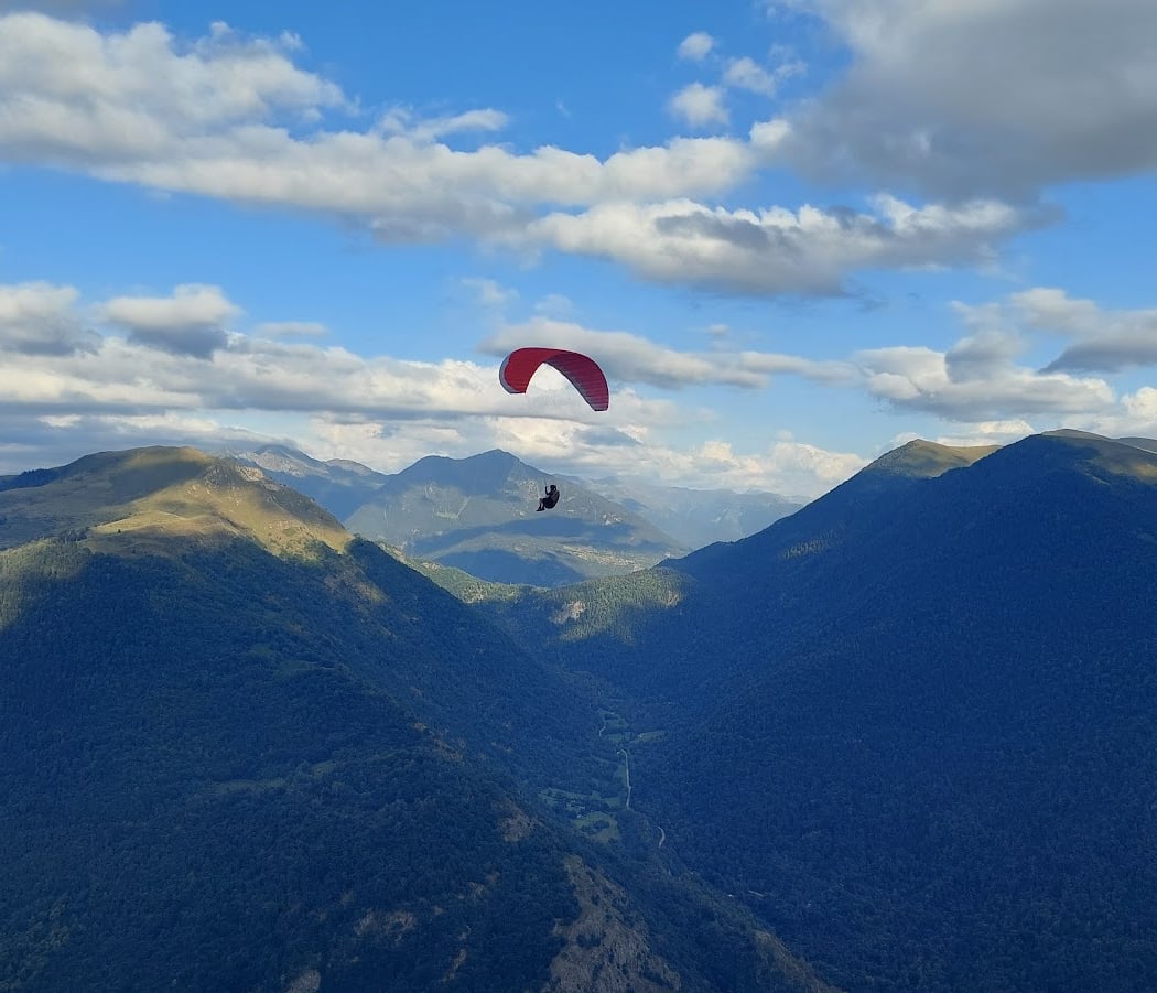 SOARING - School Paragliding & Mountain Shop 4