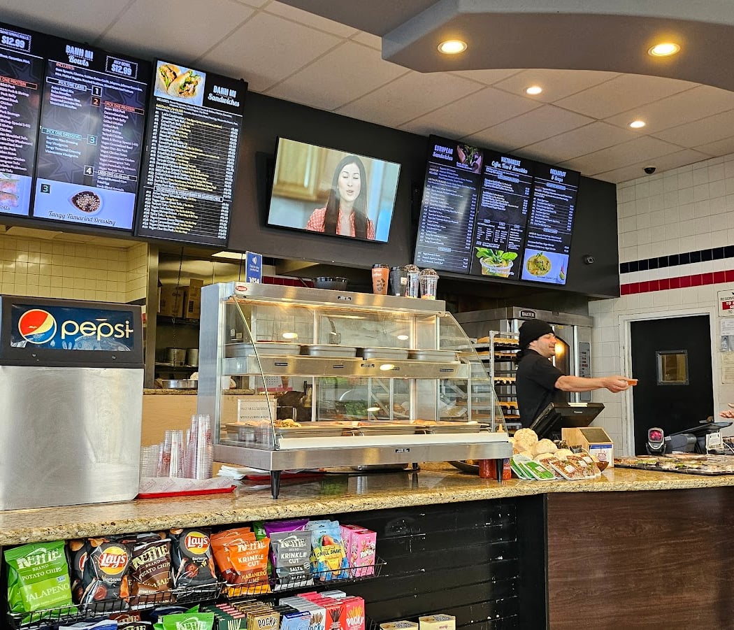 Lee's Sandwiches 3