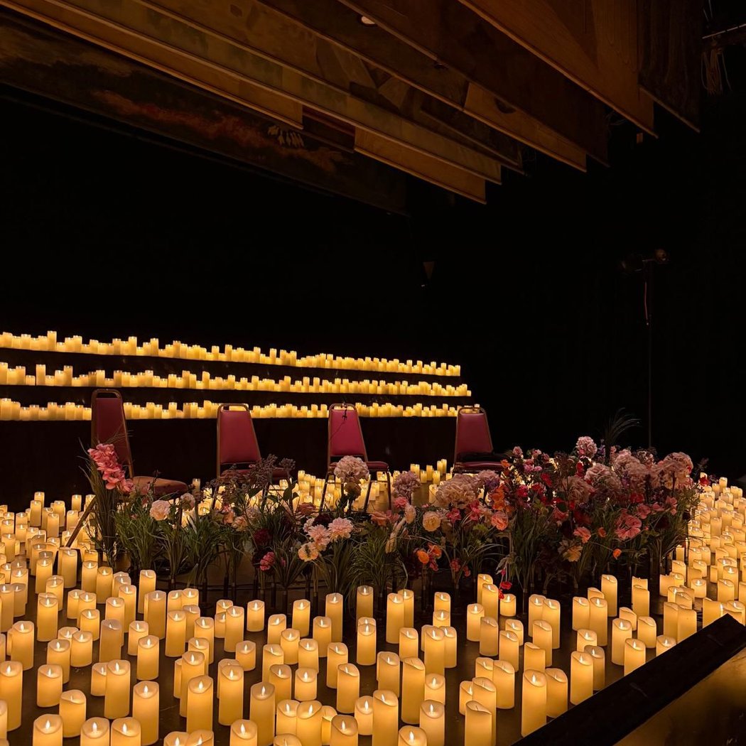 Candlelight: Tribute to Michael Jackson 2