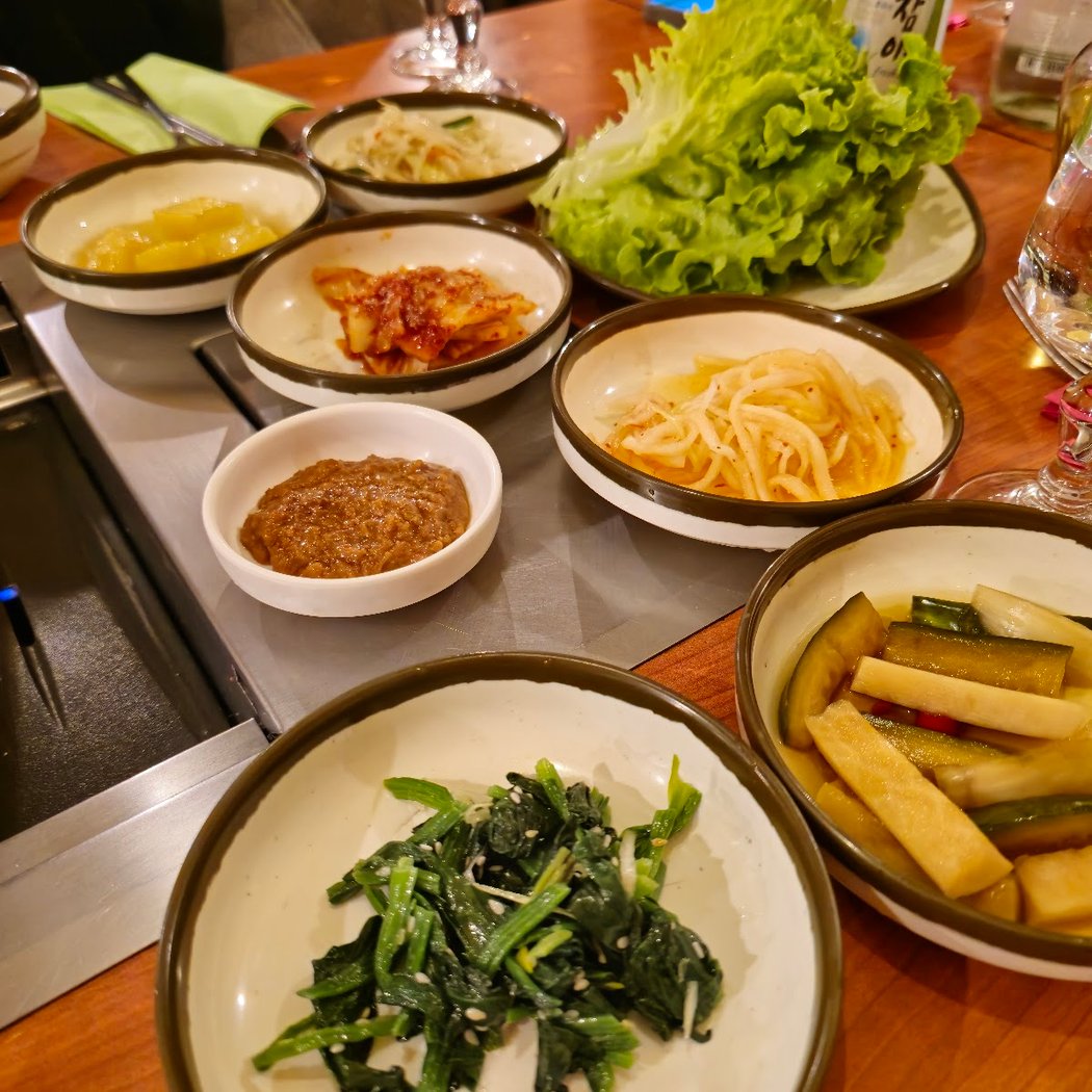Bong Restaurant 3