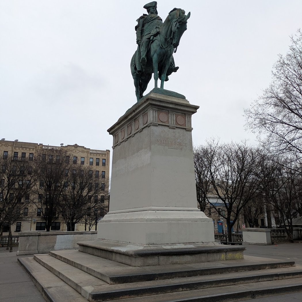 Continental Army Plaza 2