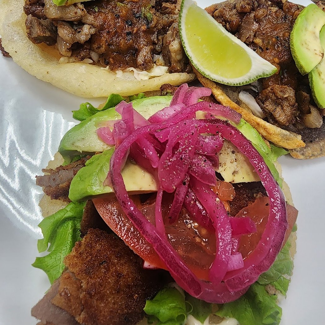 Los Yucatecos Restaurant 3
