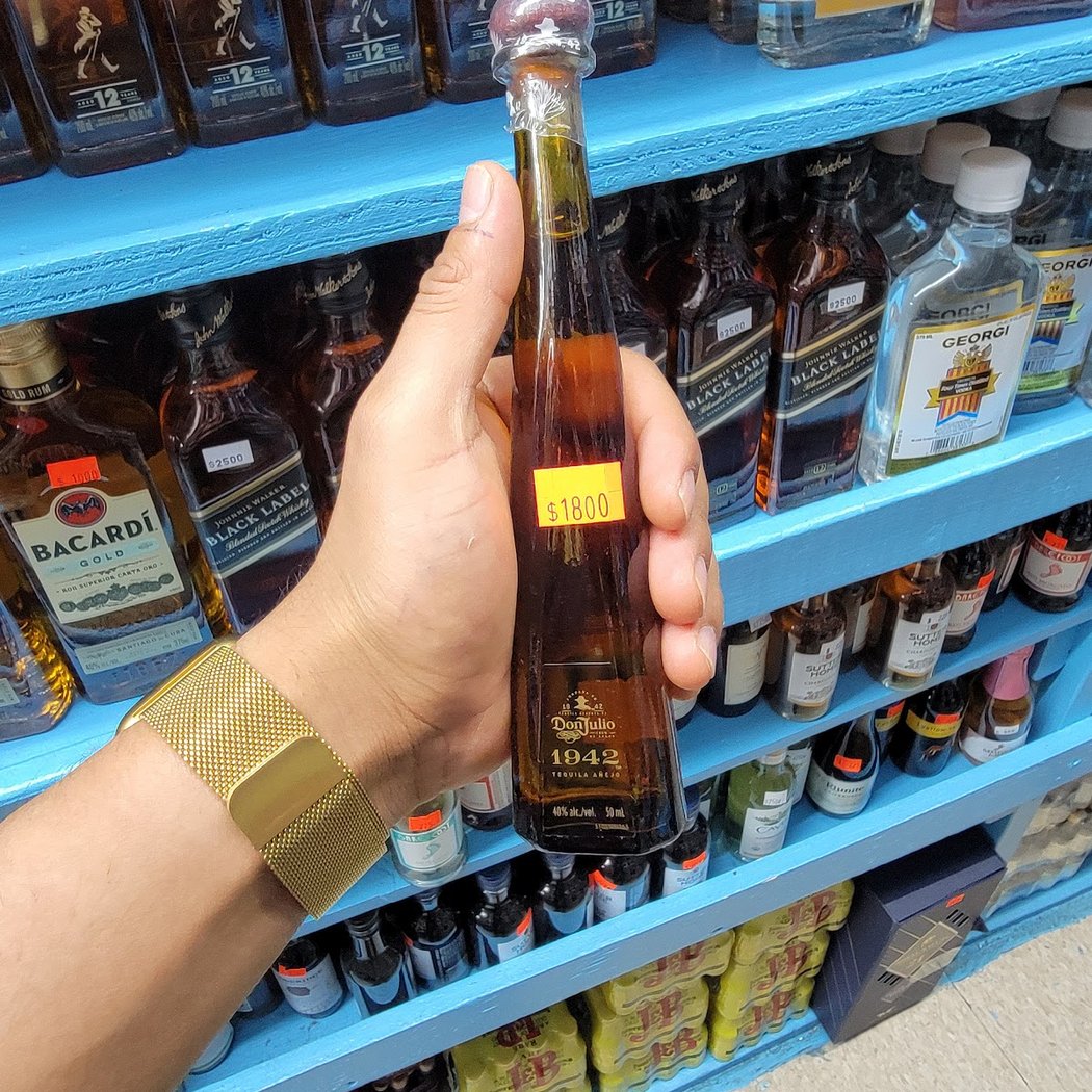 Vargas Liquor Store 2