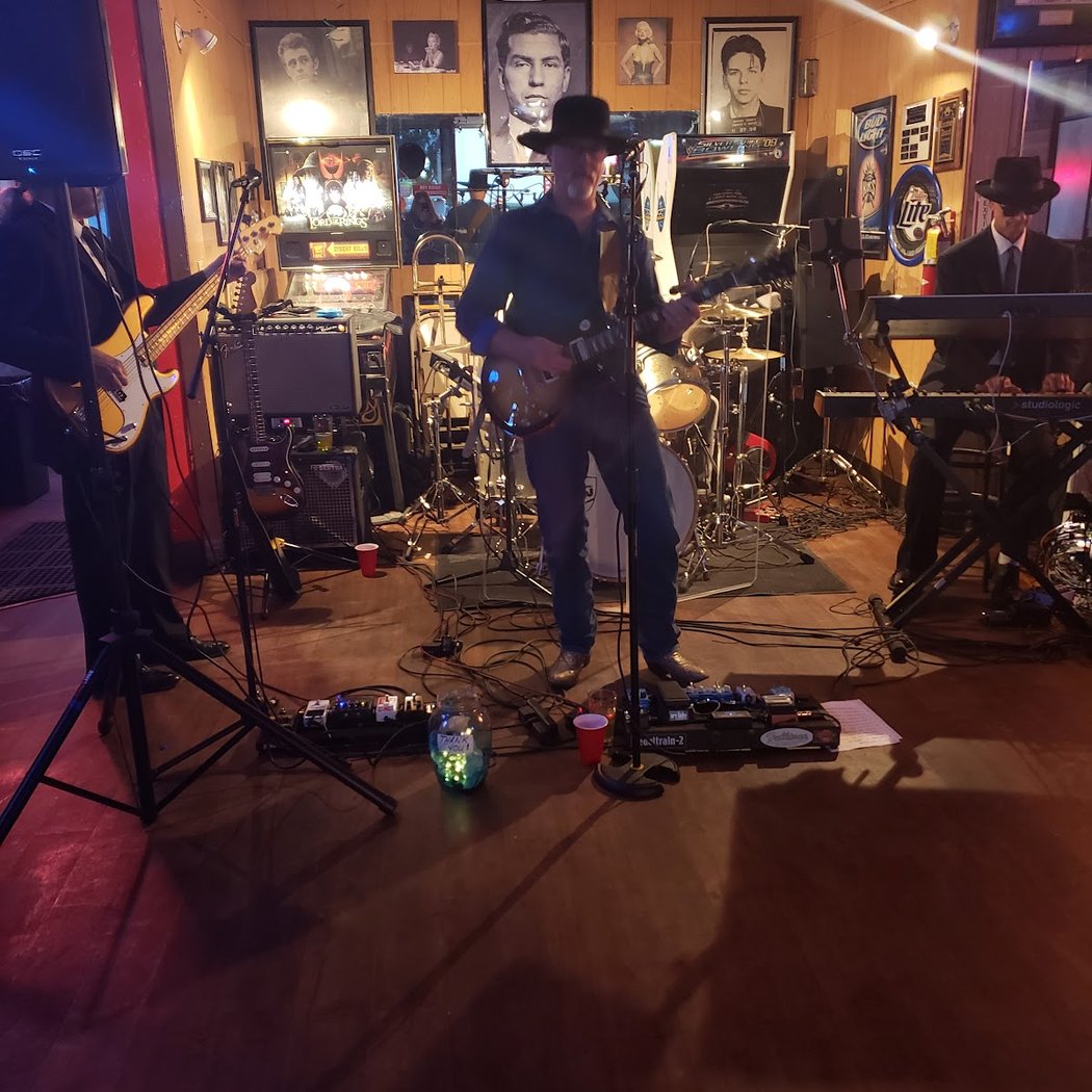 Wednesday Live Karaoke / Rock Jam