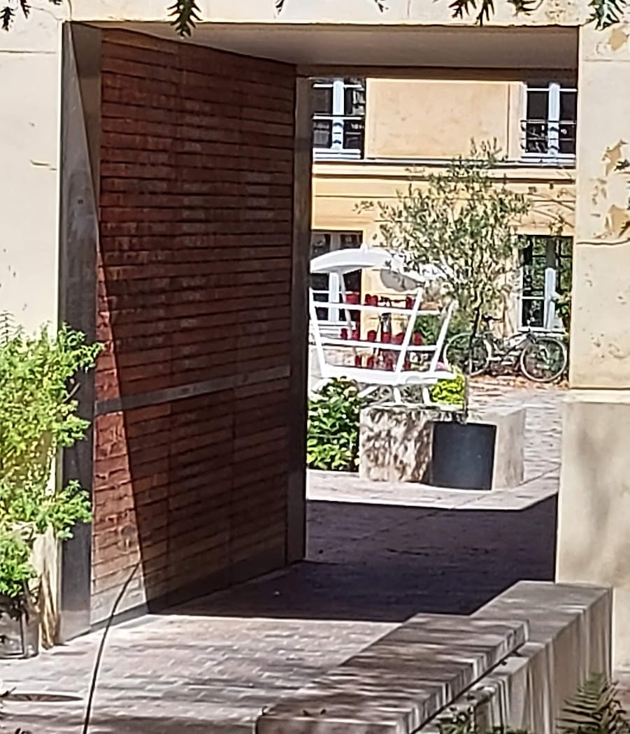 La cour des senteurs 4