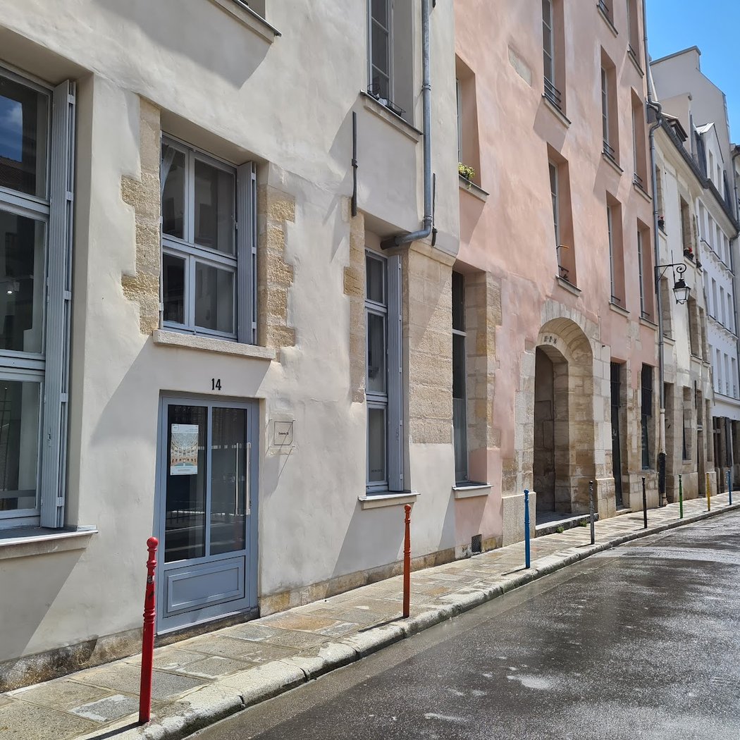 Le Bruissement entre les murs : Clara Chichin & Sabatina Leccia 3