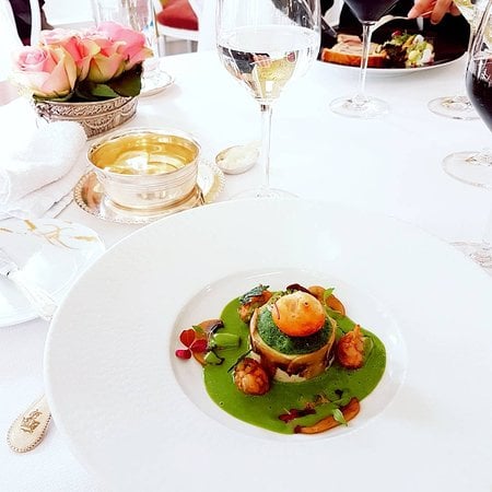 French Fine Dining at Lasserre 1