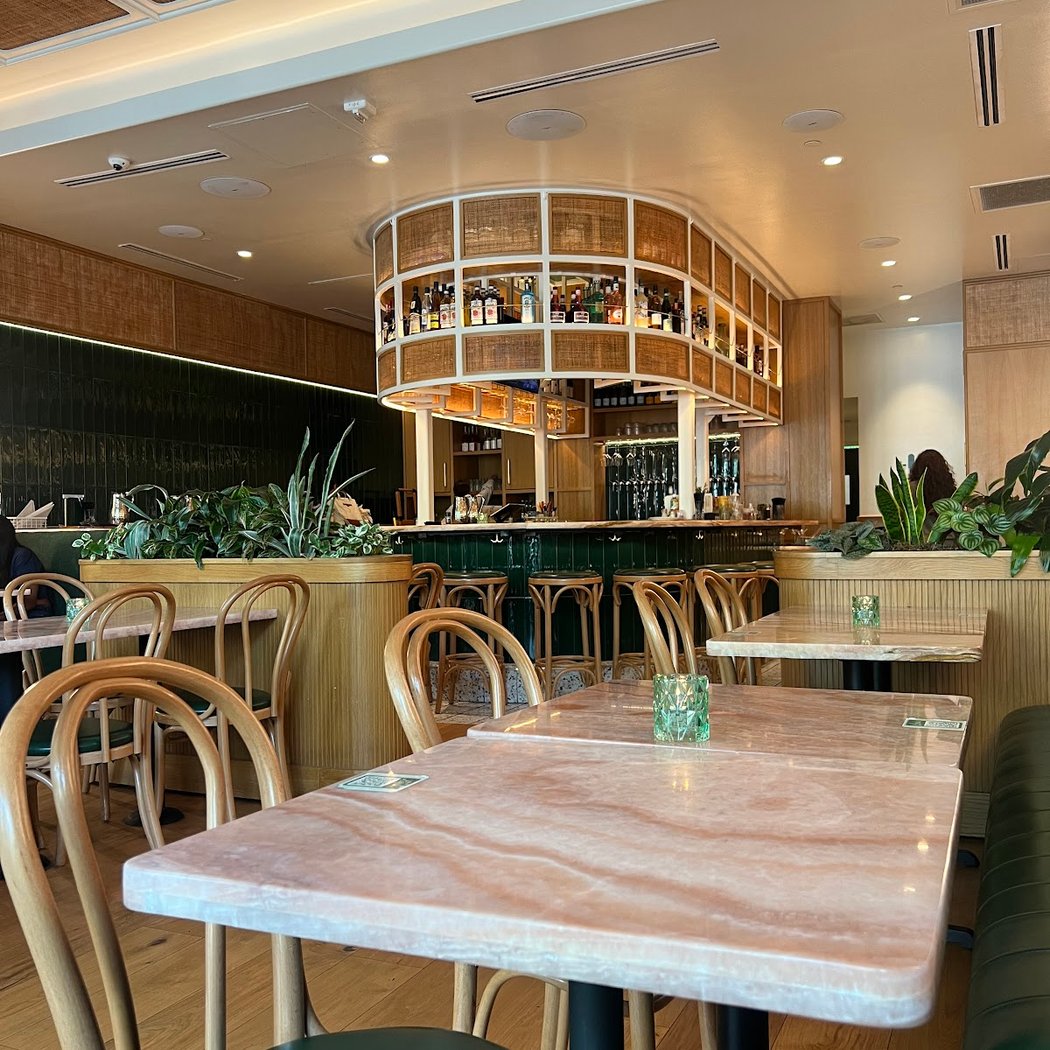 Leela's Wine Bar - Uptown 2