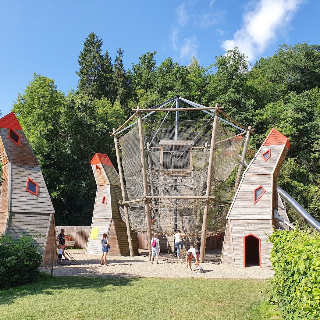 Houtopia recreation center 2