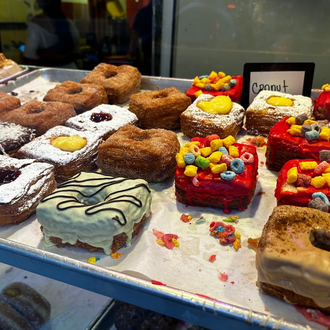 Bob's Donut & Pastry Shop 1