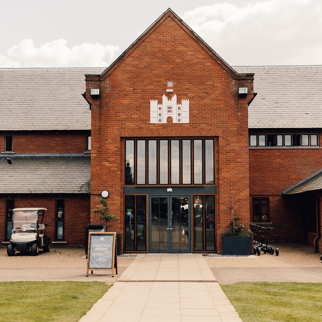 Hampton Court Palace Golf Club 3