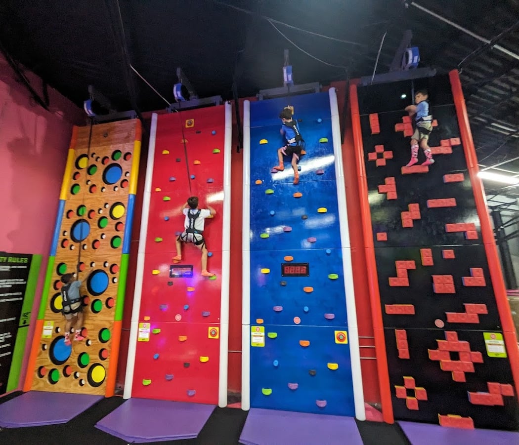 Flying Squirrel Trampoline Park 2
