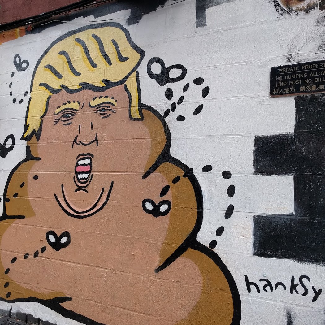 Street Art By Hanksy 1