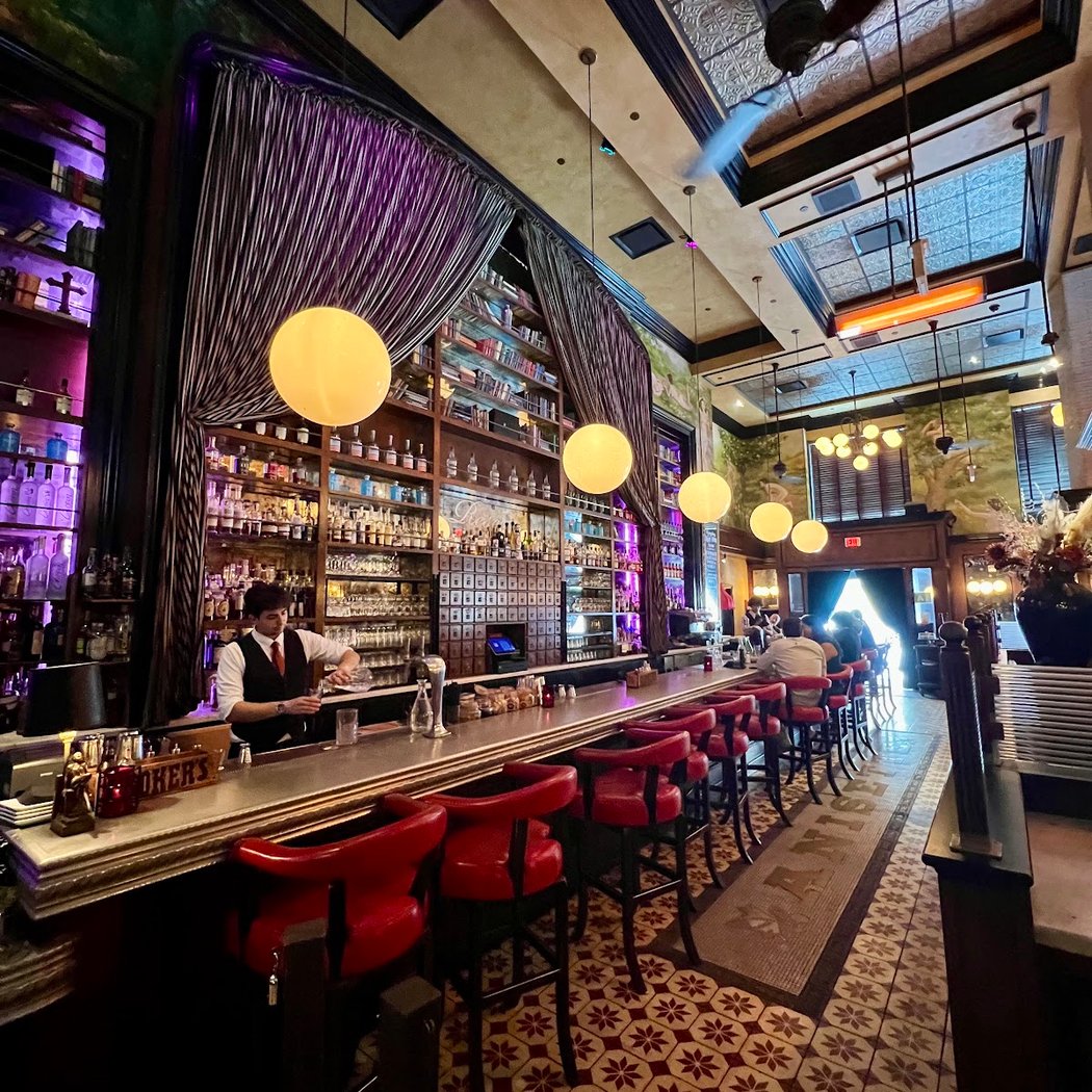 The Misfit Bar & Restaurant 3