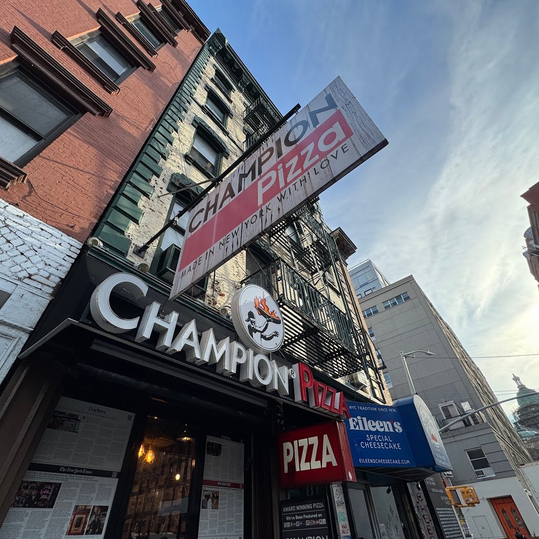 Champion Pizza - Soho 4